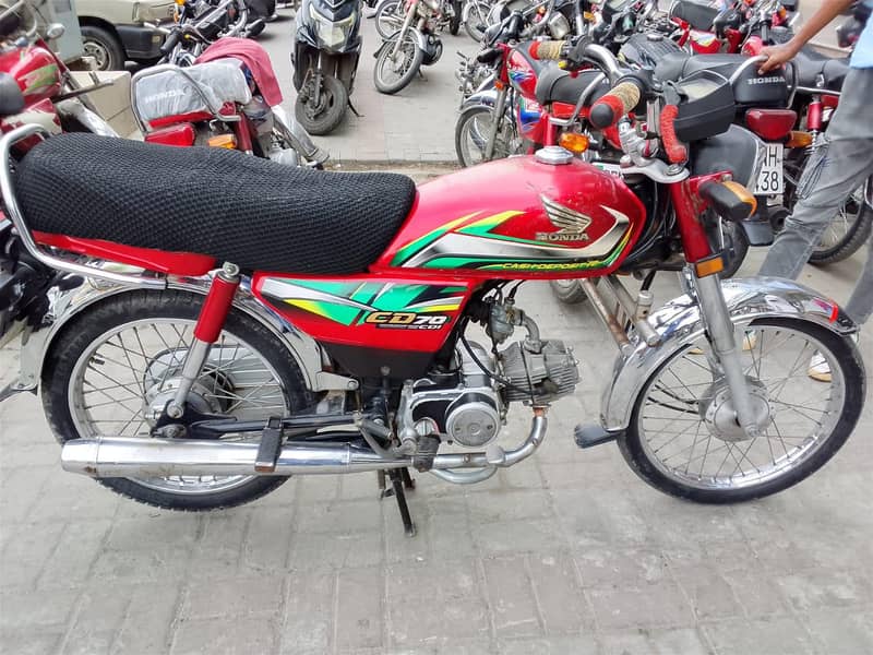 Hunda CD 70 2