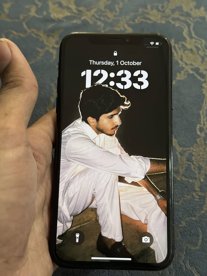 Apple iPhone XS 1