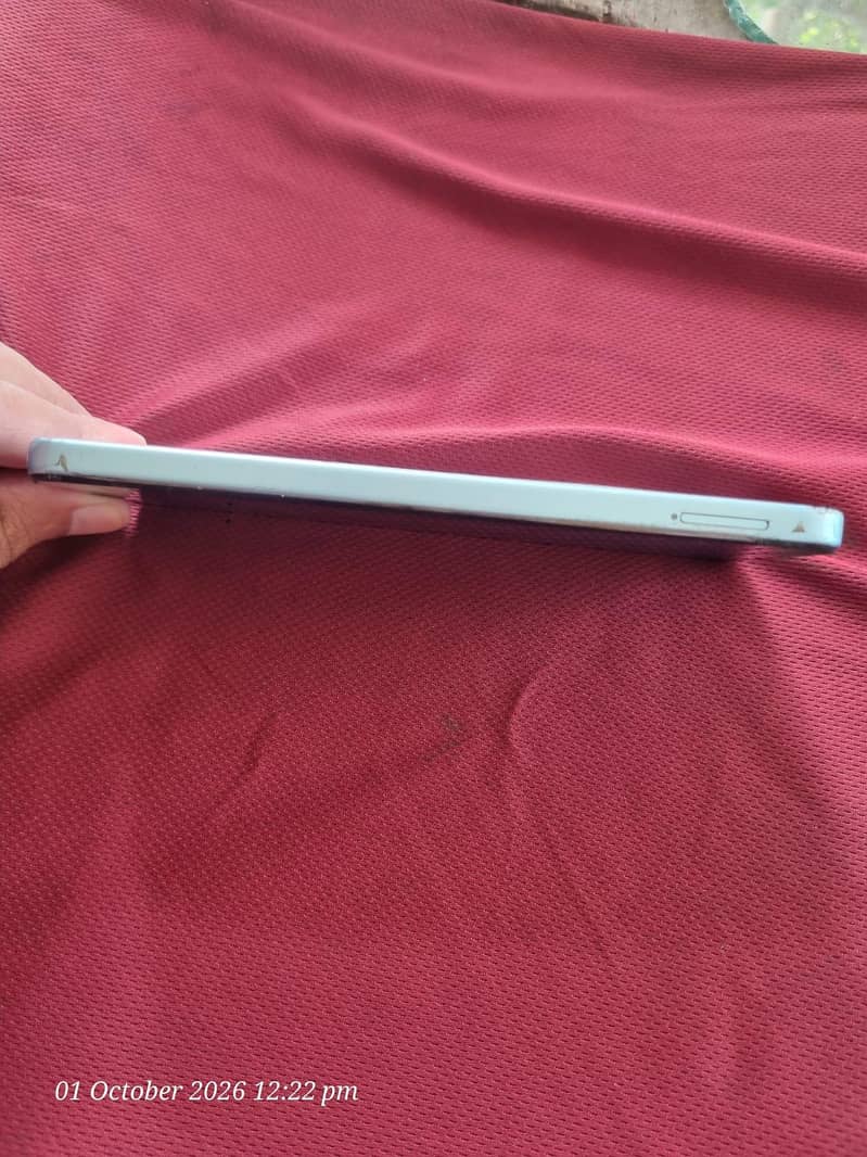 Tecno Spark 40 C 4