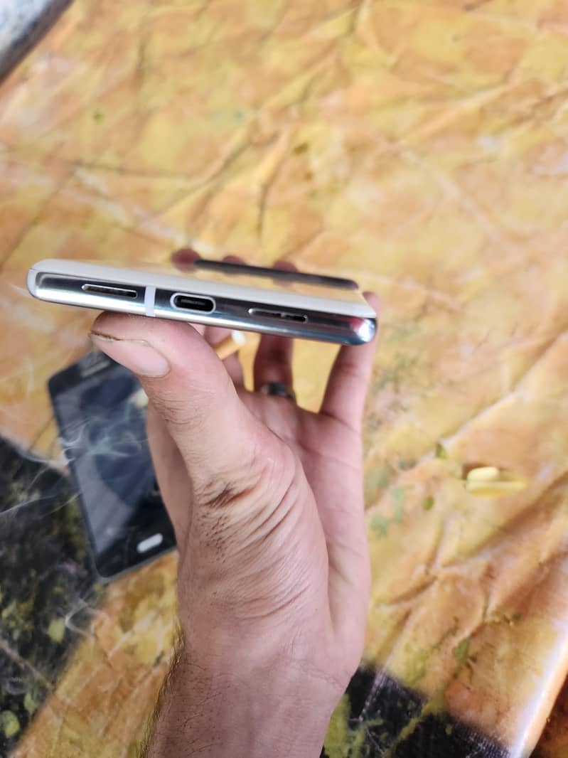 Google Pixel 6 Pro 2