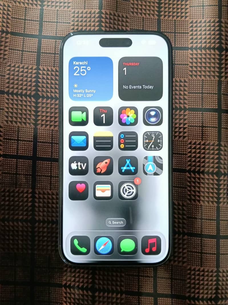 Apple iPhone 15 13