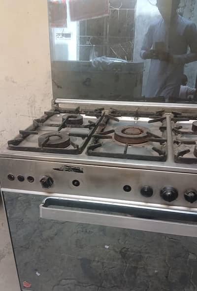 cooker with oven