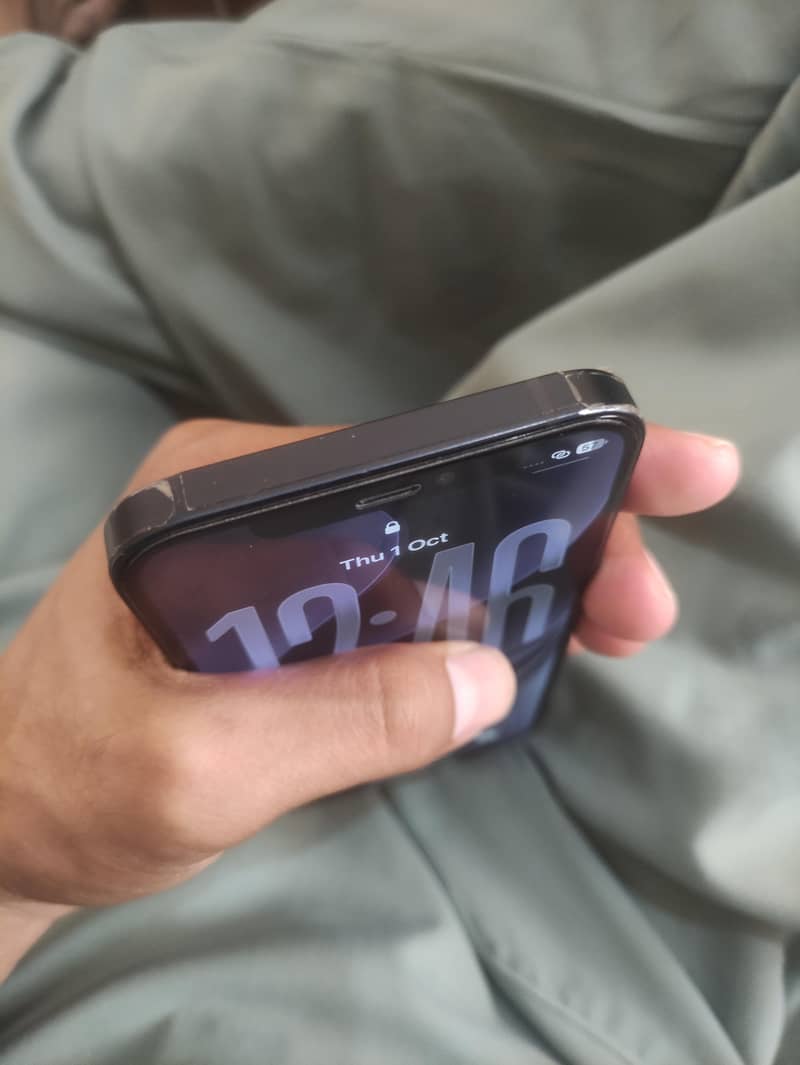 Apple iPhone 12 2