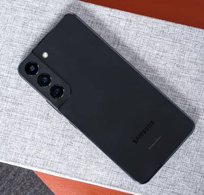 Samsung Mobile S22 Plus Exchange Possible with Good Device