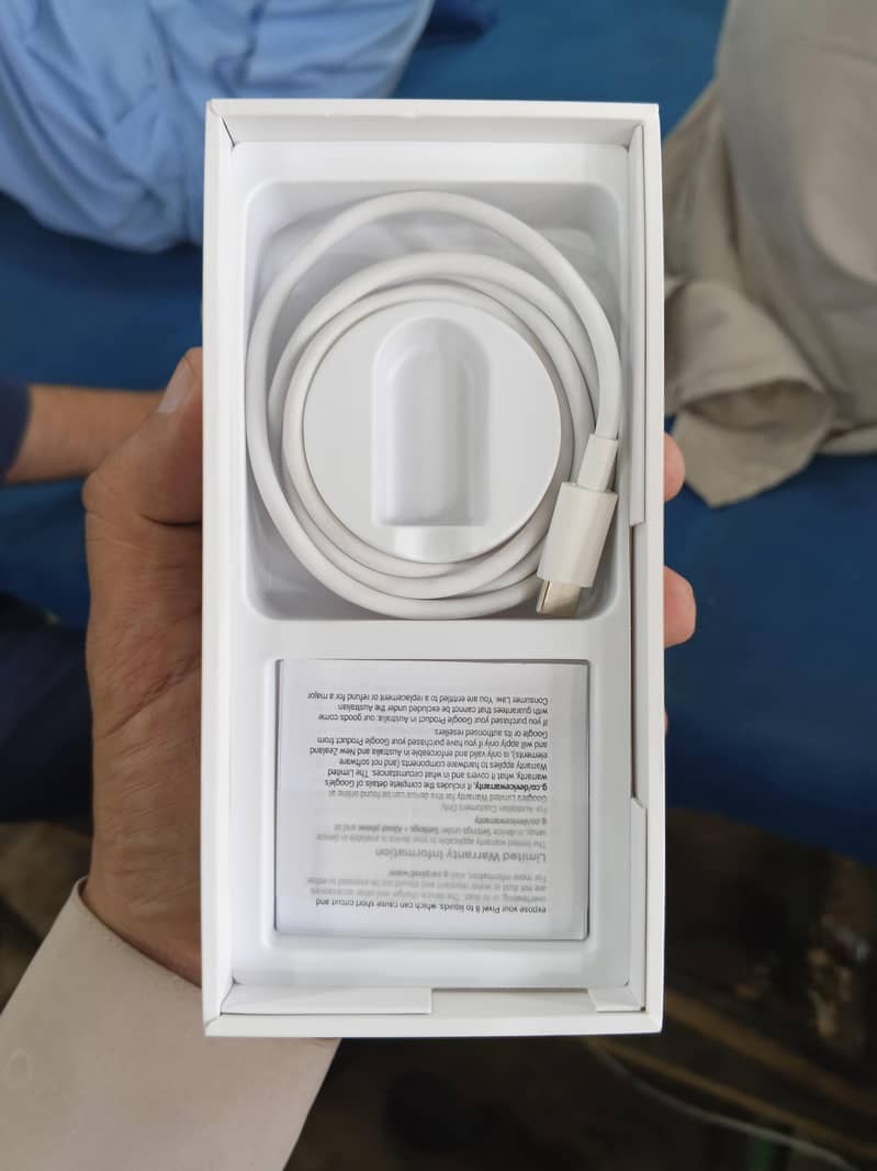 Google Pixel 8 2
