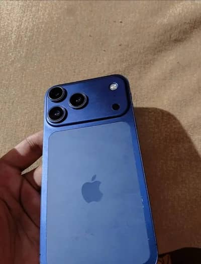 Apple iPhone XR Converted 17 pro max