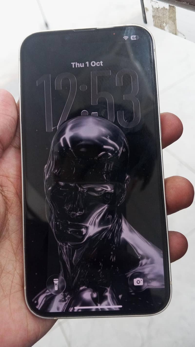 Apple iPhone 13 1