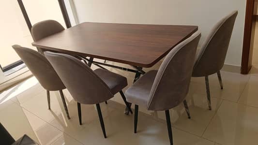 Brand New Dining Set available with Five Chairs & Three Seater Bench