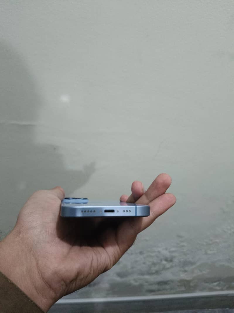 Apple iPhone 14 2
