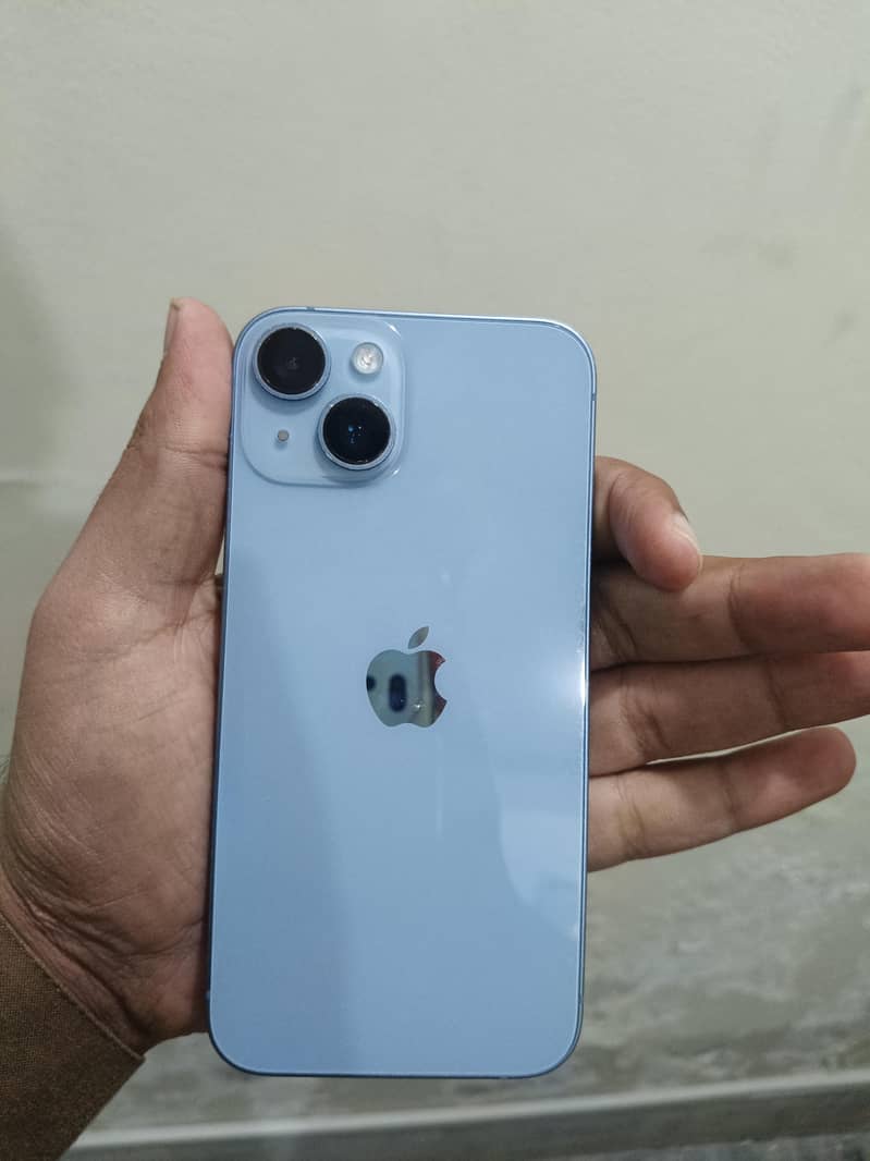 Apple iPhone 14 3