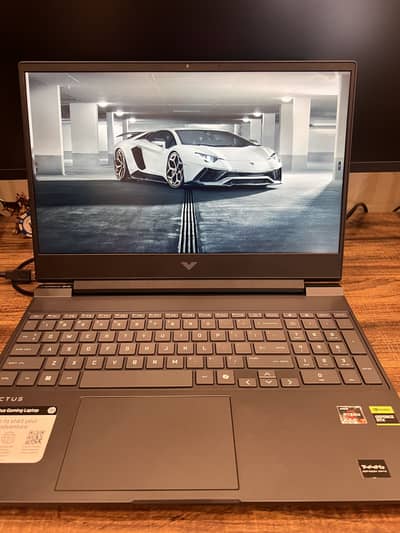 HP Victus Ryzen 7