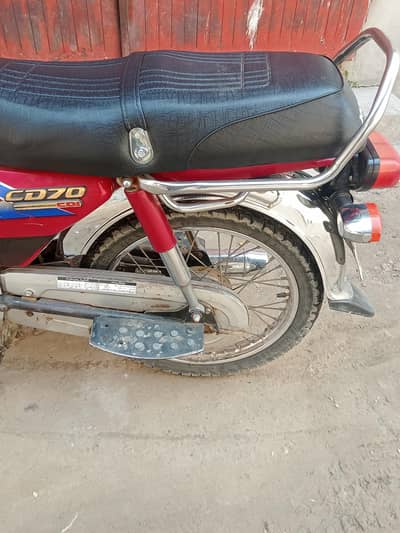 CD 70 All geninue