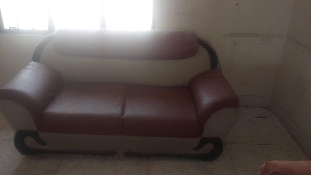 3 PCs sofa set 0