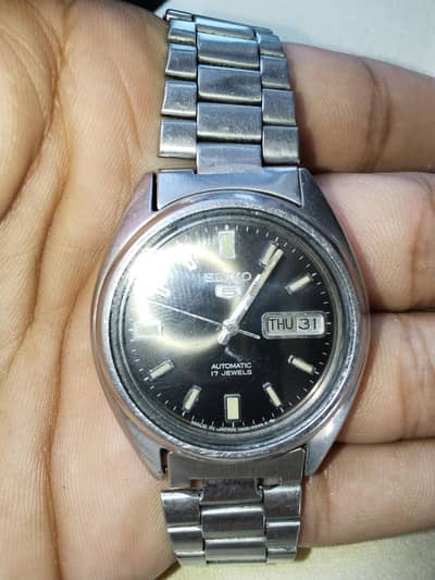 Seiko 5 17 jewels fully automatic fully authentic