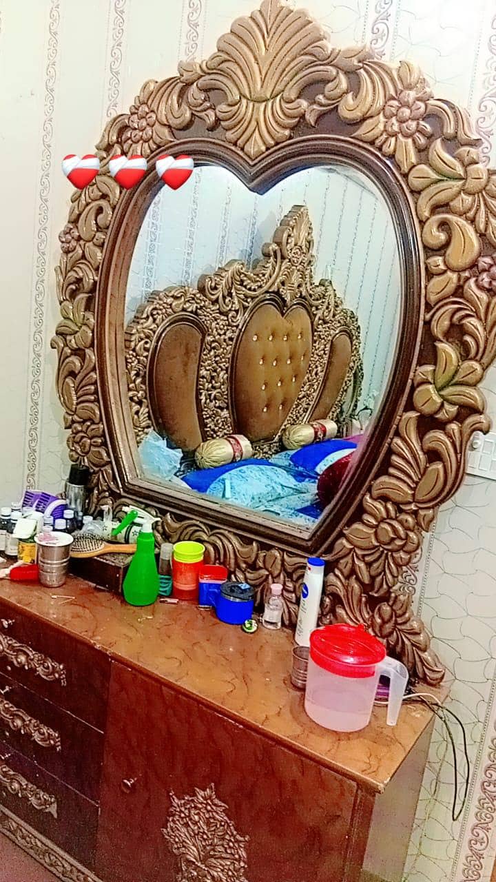 completely solid bedroom set 1