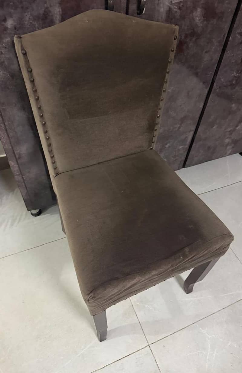 Dining Table set - 4 Chairs 3