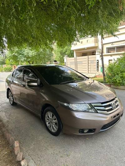 Honda City IVTEC 2016 Model Total Genuine Excellent Condition