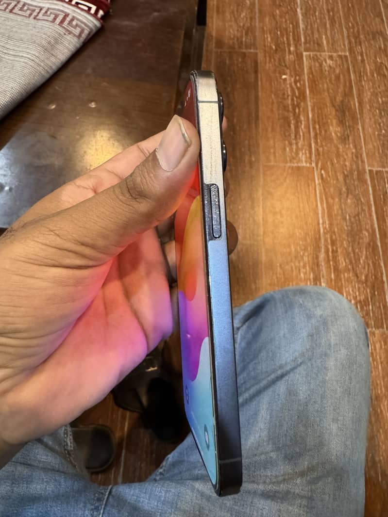Apple iPhone 13 Pro 4
