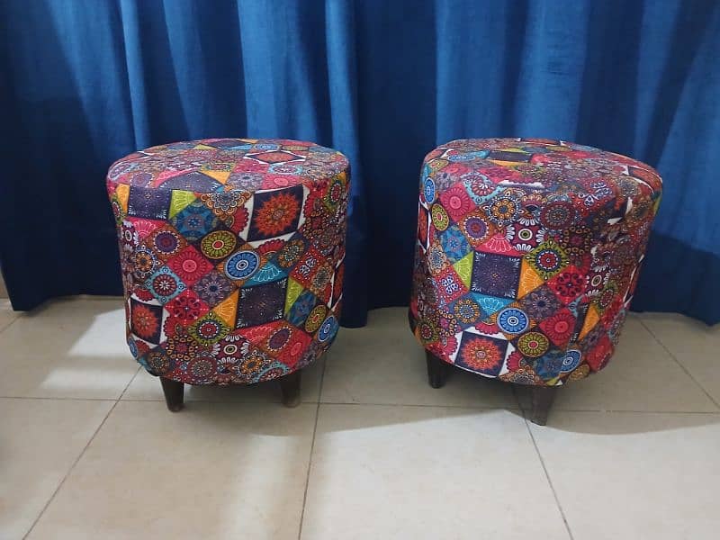 stools 0