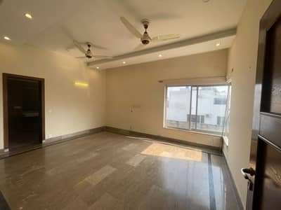 1 KANAL BEAUTIFUL UPPER PORTION IN DHA PHASE 6 | AFFORDABLE LUXURY LIVING