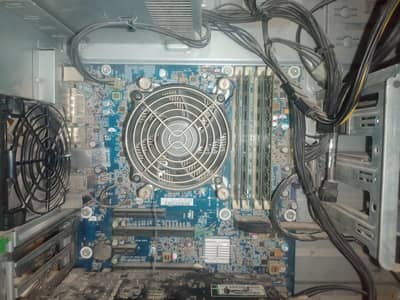 Selling HPZ220 workstation