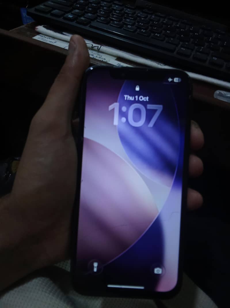 Apple iPhone 13 1