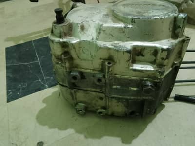 100 CC2012 BIKE INCOMPLATE CONDITON . COMPLETE FILE BOOK SAB MOJOOD HY