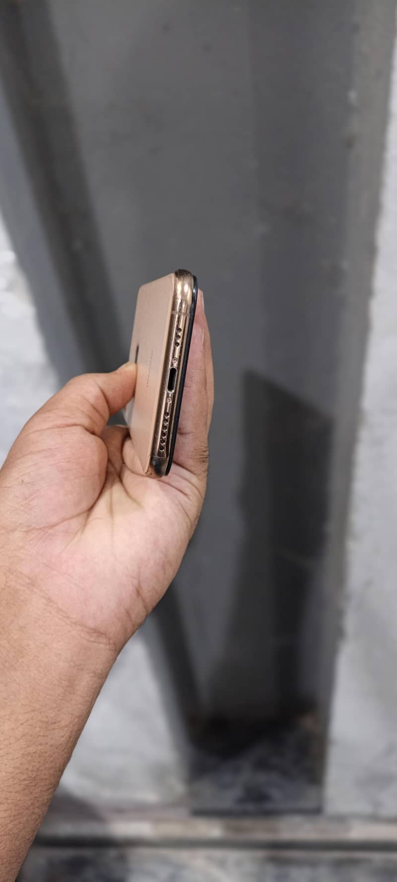 Apple iPhone XS 3