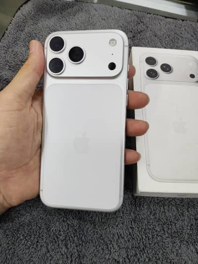 Apple iPhone 17 Pro Max