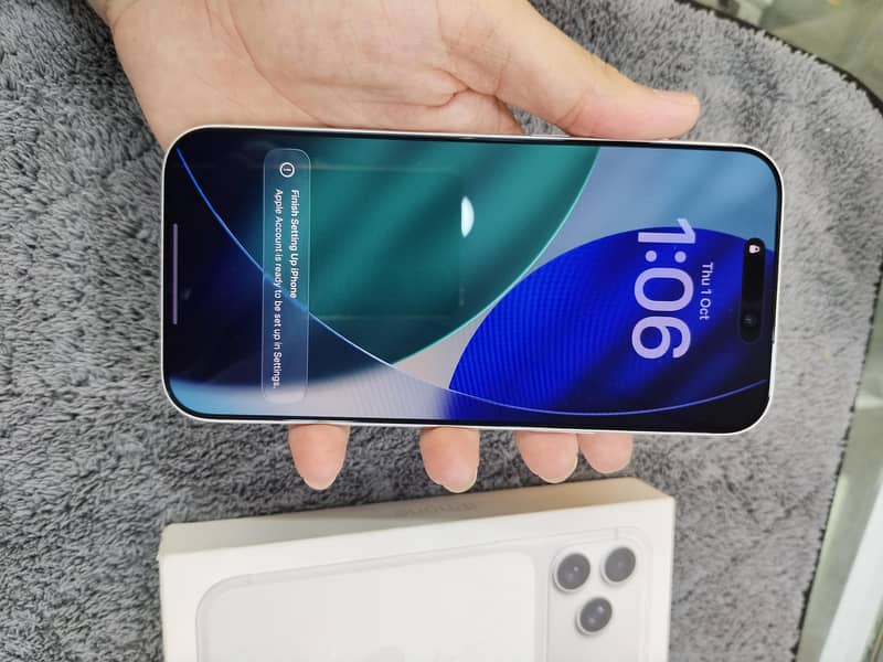 Apple iPhone 17 Pro Max 5