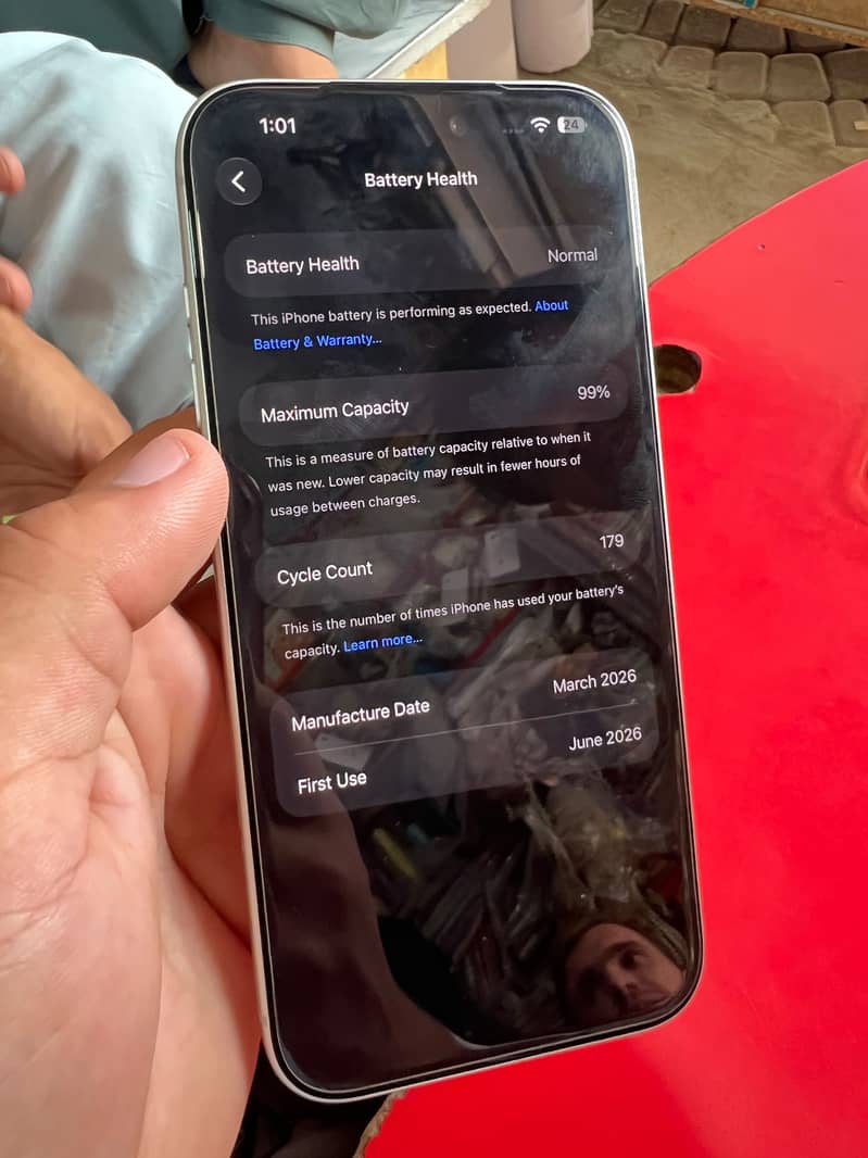 Apple iPhone 17 Pro Max 3