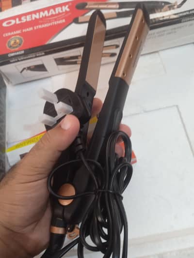 Hair Straightener New Box Pak