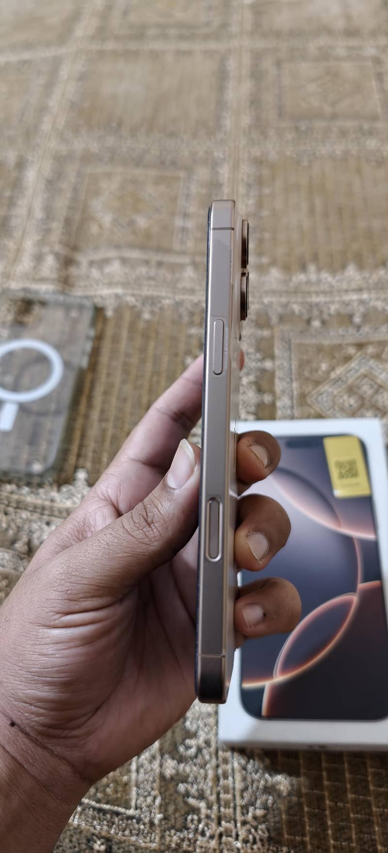 Apple iPhone 16 Pro Max 3