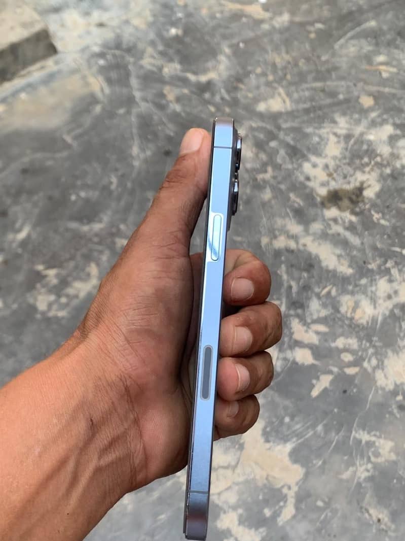Apple iPhone 13 Pro Max 5