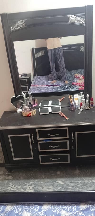 dressing for urgent sell