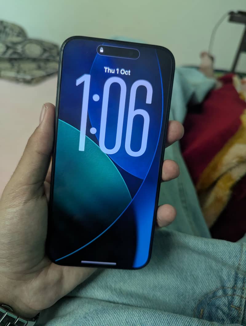 Apple iPhone 15 Pro Max 0