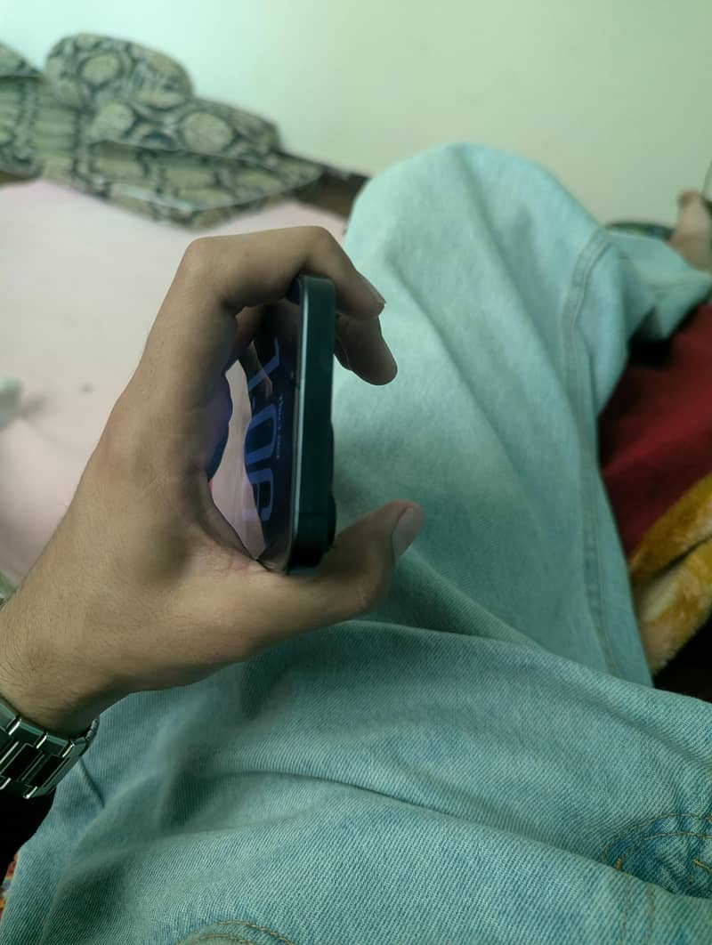 Apple iPhone 15 Pro Max 5
