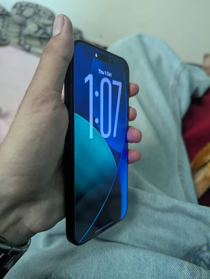 Apple iPhone 15 Pro Max 8