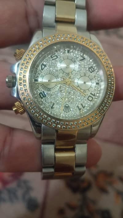 men watch