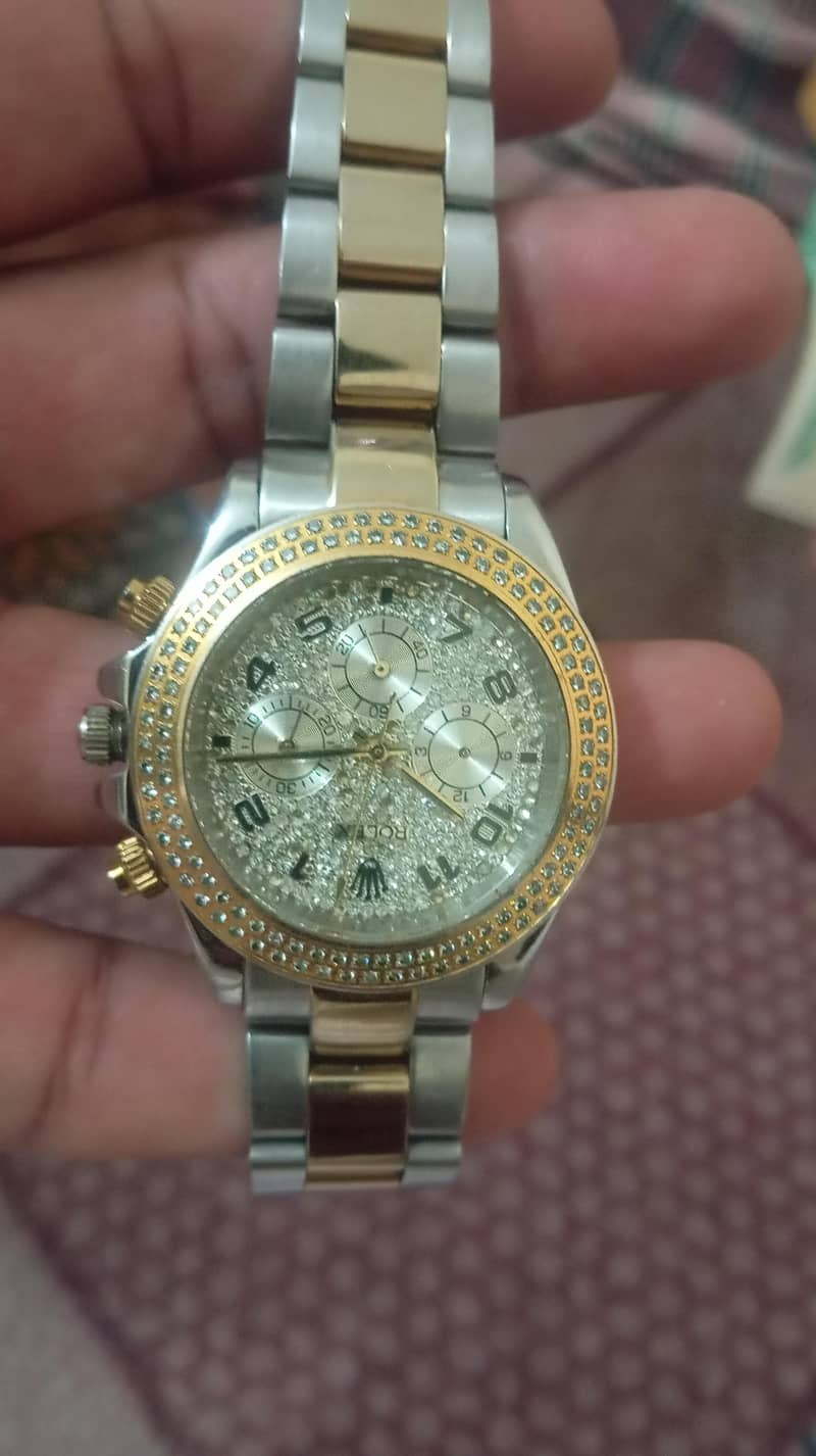 men watch 2