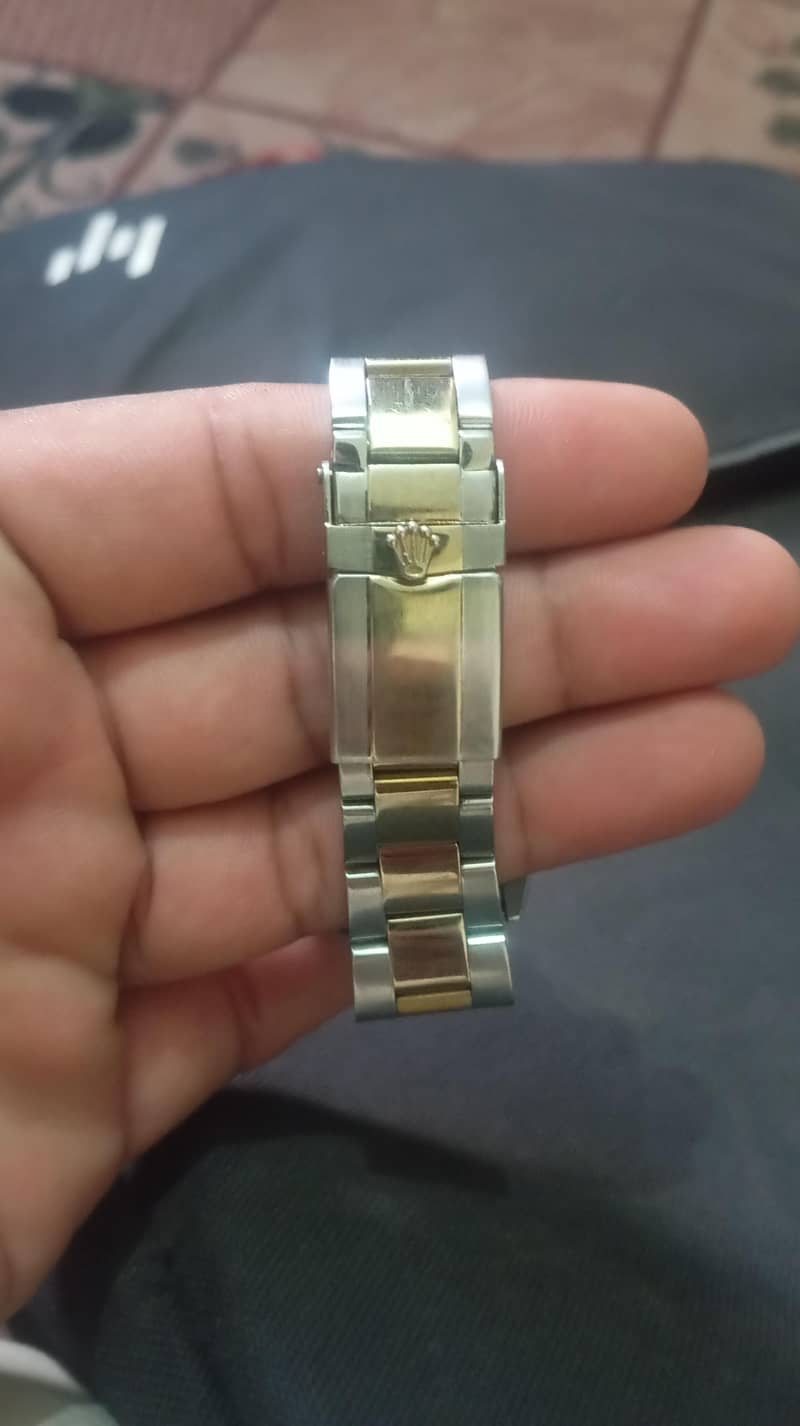 men watch 4