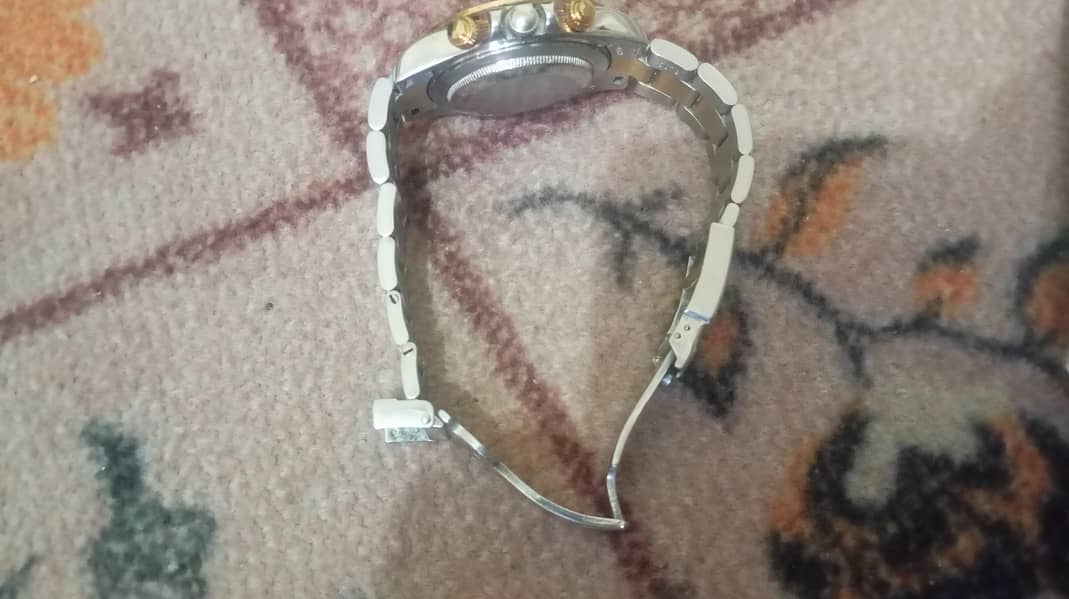 men watch 7