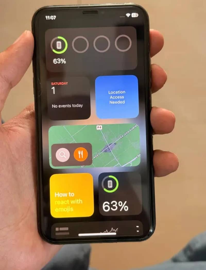 iPhone Xs 3