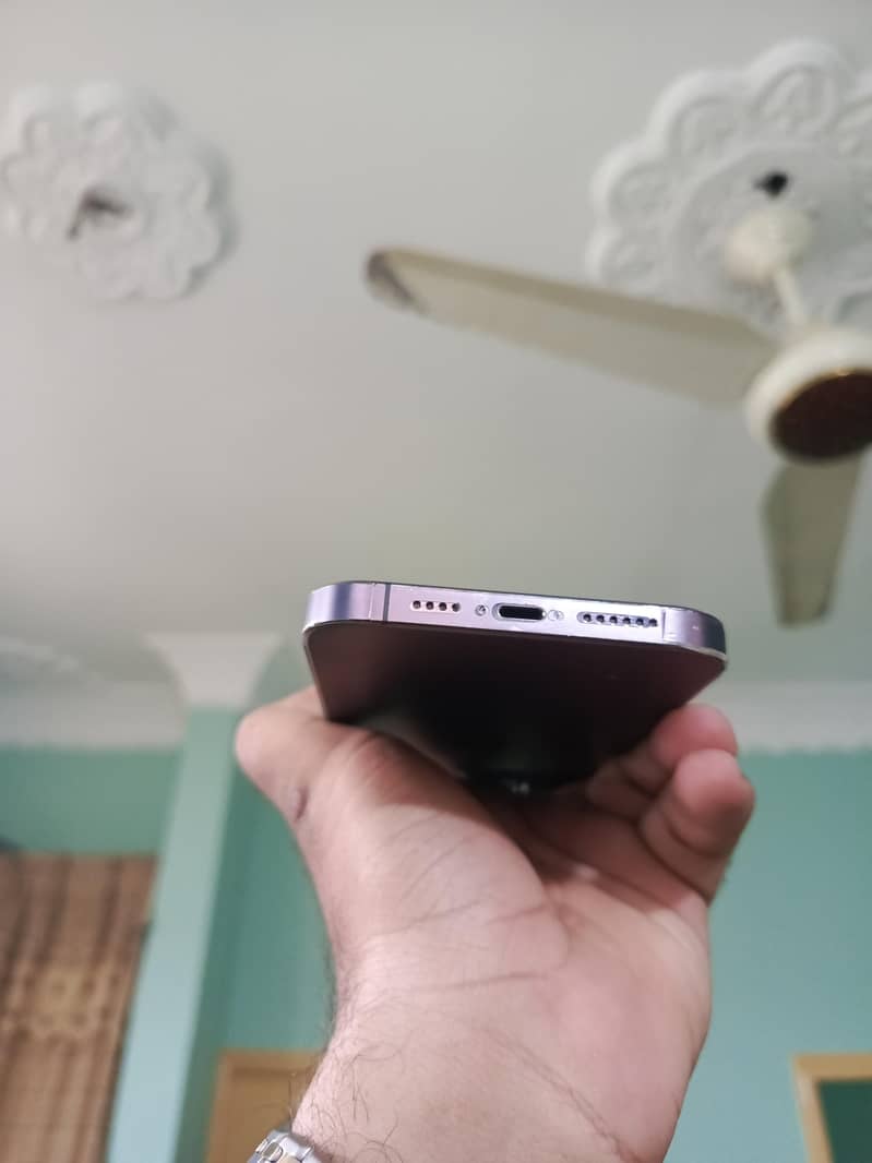 Apple iPhone 14 Pro Max 2