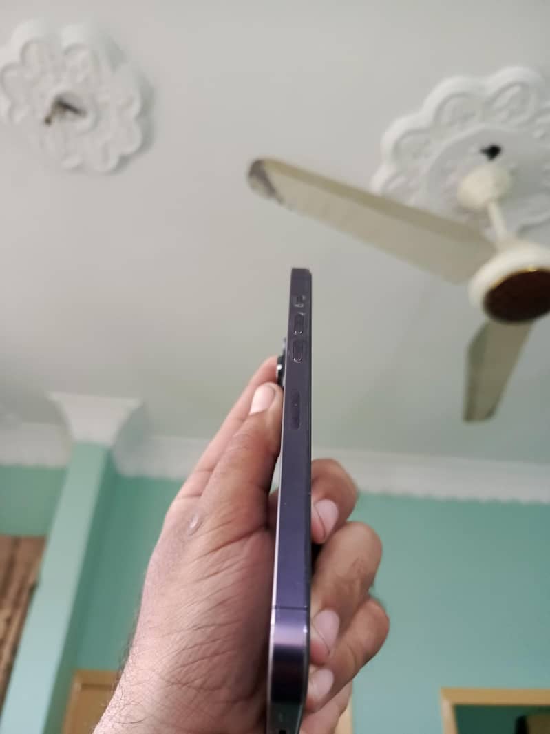 Apple iPhone 14 Pro Max 4