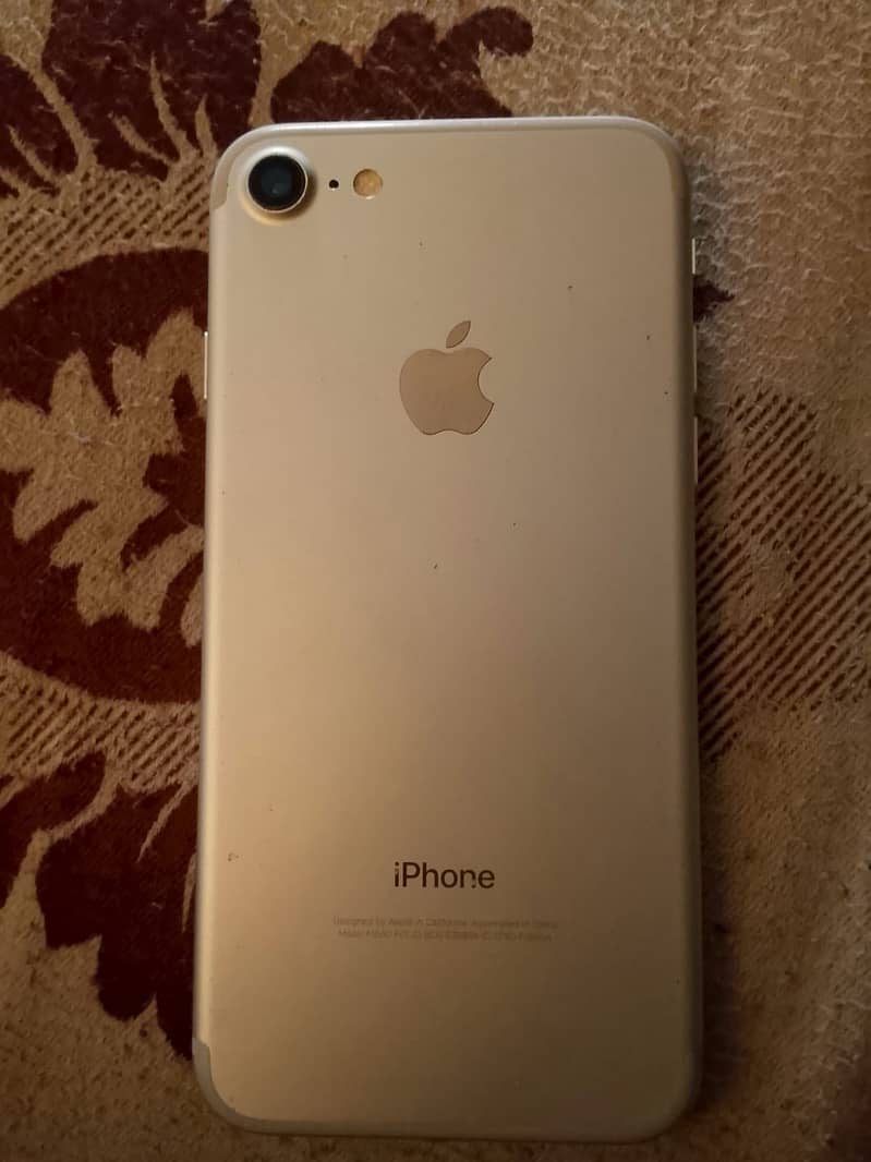 Apple iPhone 7 2