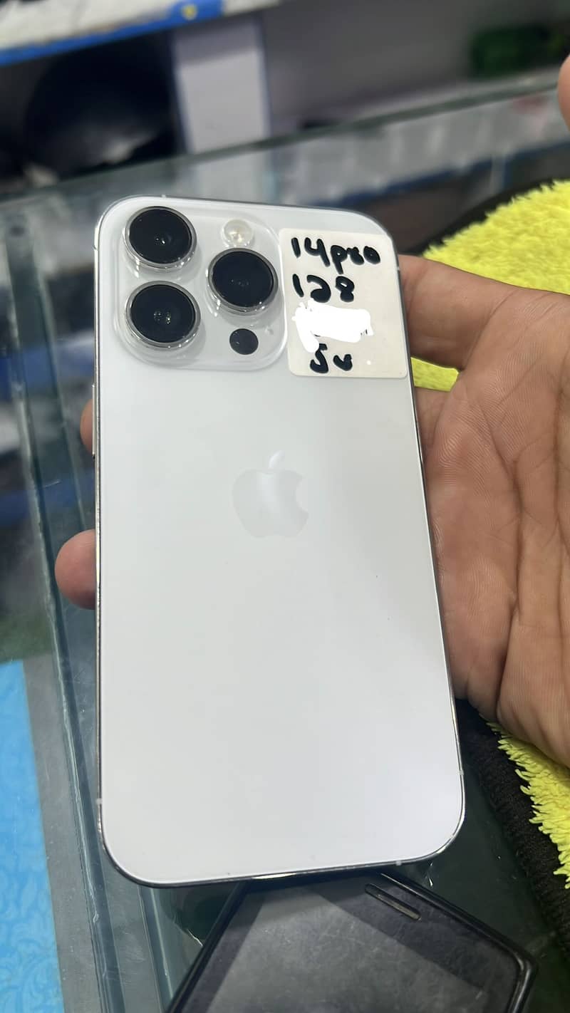 Apple iPhone 14 Pro 2