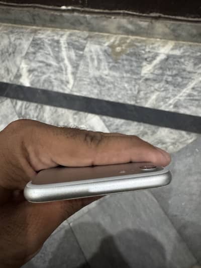 Apple iPhone 7