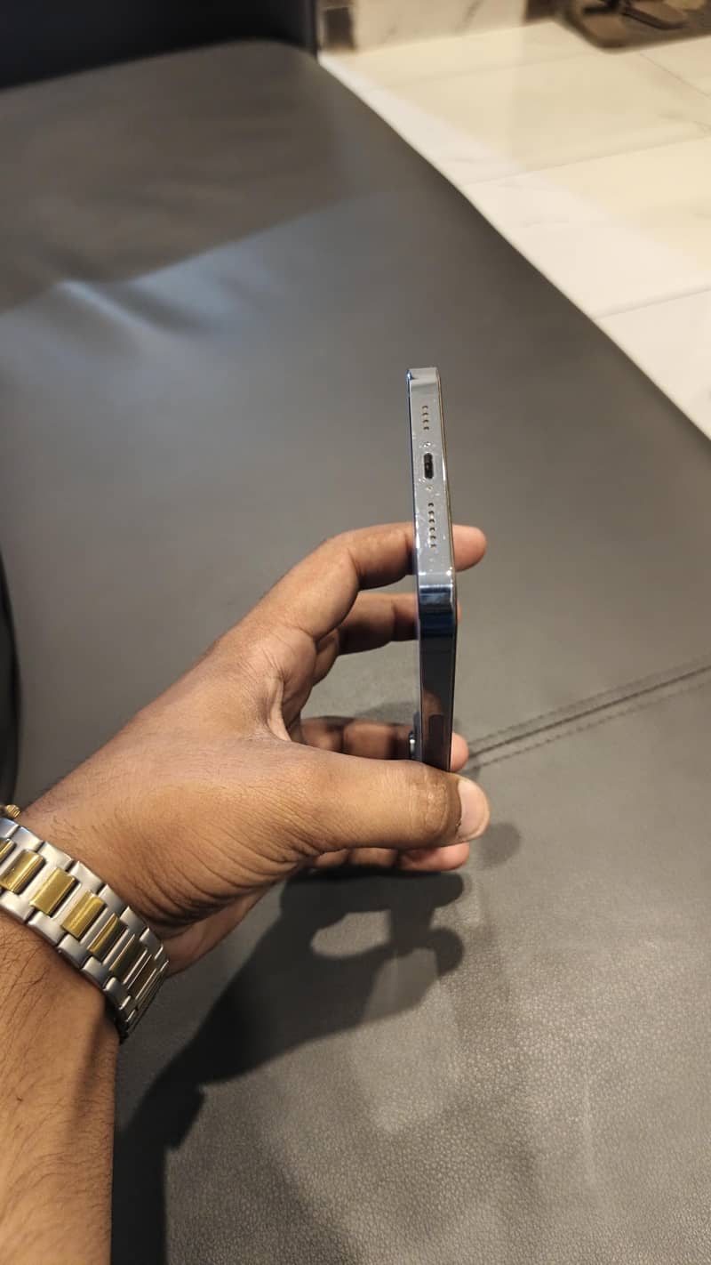 Apple iPhone 13 Pro Max 3