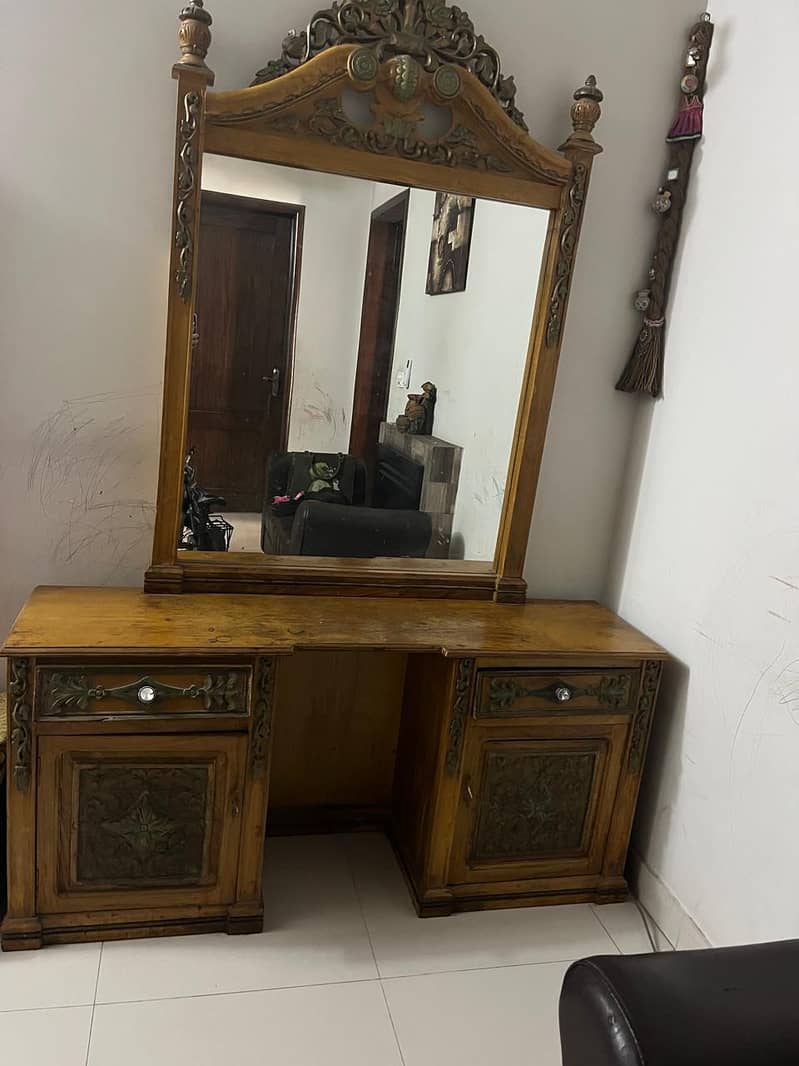 Chinyoti Dressing Table – Wooden Dressing Table 2